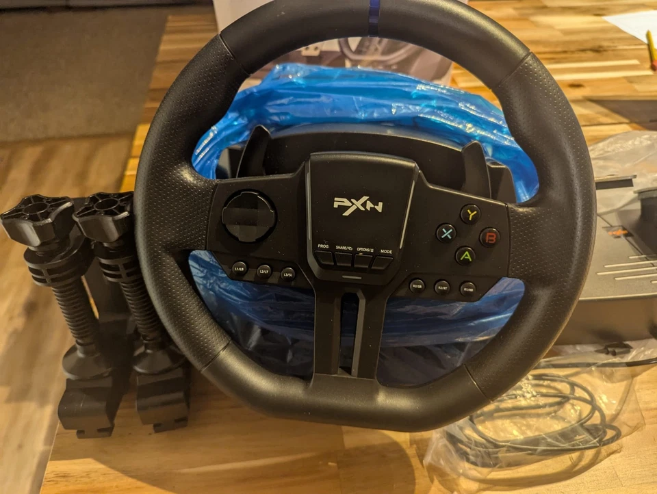PXN V900 GEN2 270/900° Racing Wheel with Pedals for PC, PS, Xbox & Switch - Image 3 of 3