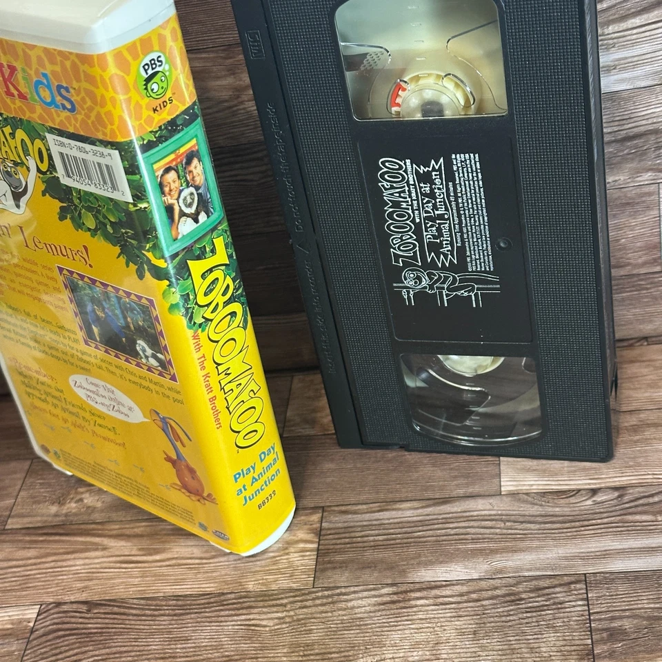 Zoboomafoo Play Day At Animal Junction VHS Used PBS Kids Kratt Brothers - Image 3 of 4