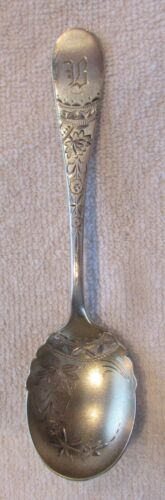 No 50 Towle sterling silver sugar shell berry spoon - Picture 1 of 2