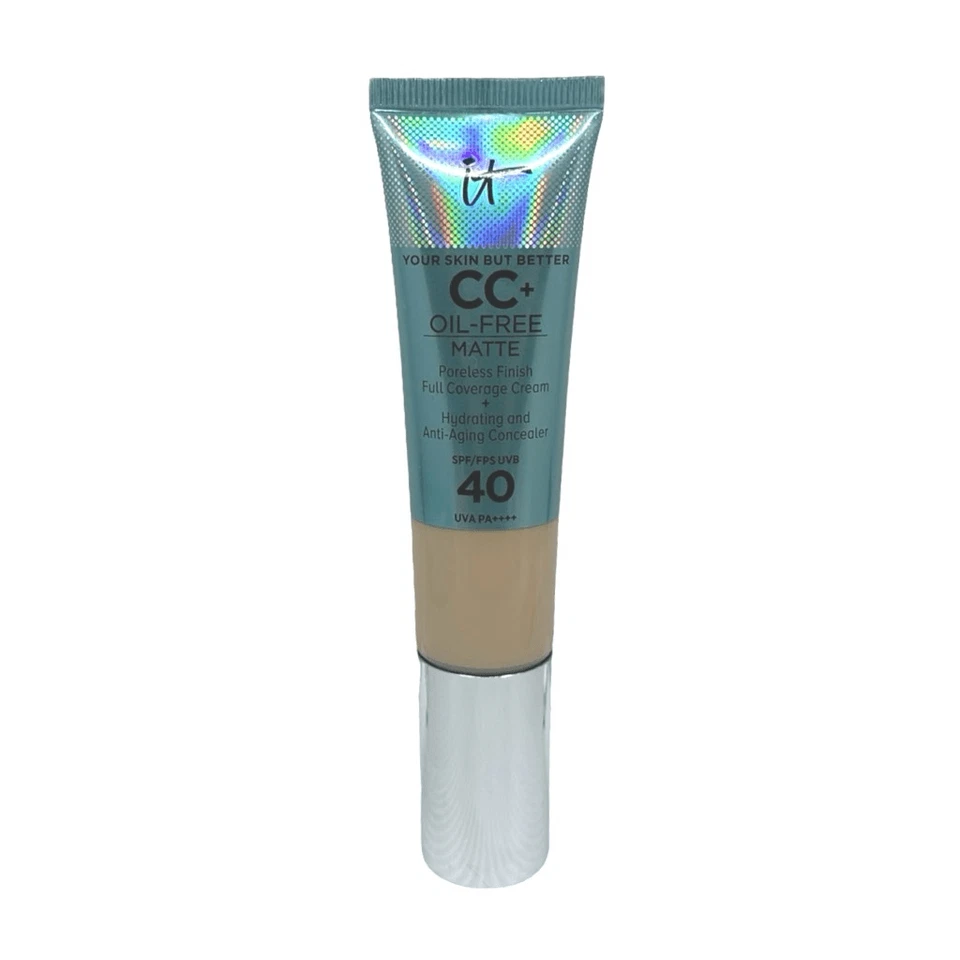 IT Cosmetics CC+ Oil-Free Matte Cream SPF 40 1.08 fl oz / 32 ml Light Foundation - Image 2 of 4