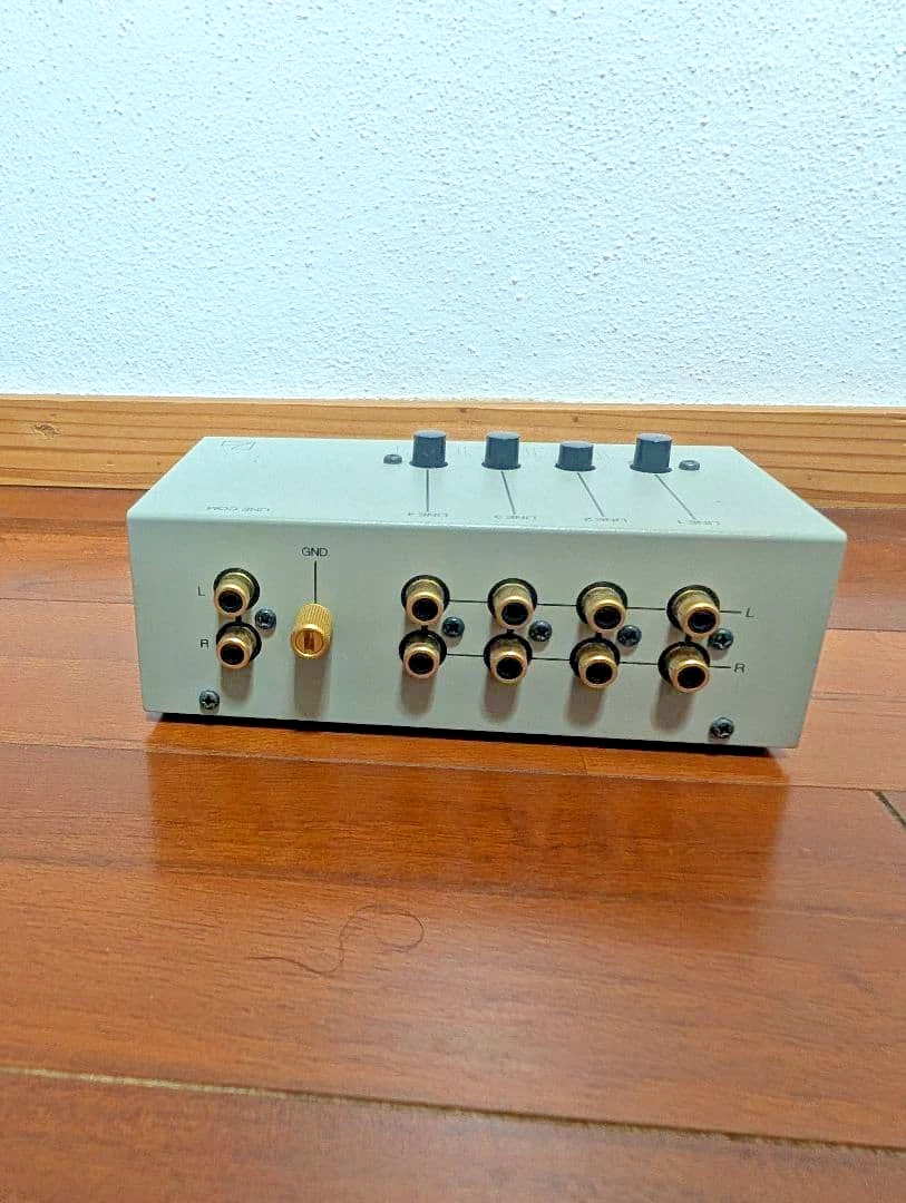 LUXMAN AS-4III Line Selector RCA Input Switch Box Silver Audio Component Japan