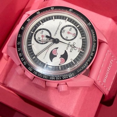 時計 SWATCH OMEGA BIOCERAMIC MOONPHASE PINK MISSION TO THE PINK MOONPHASE - Bioceramic MoonSwatch Collection