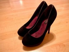 Schwarze Samt Pumps Gr. 38 Plateau High Heels
