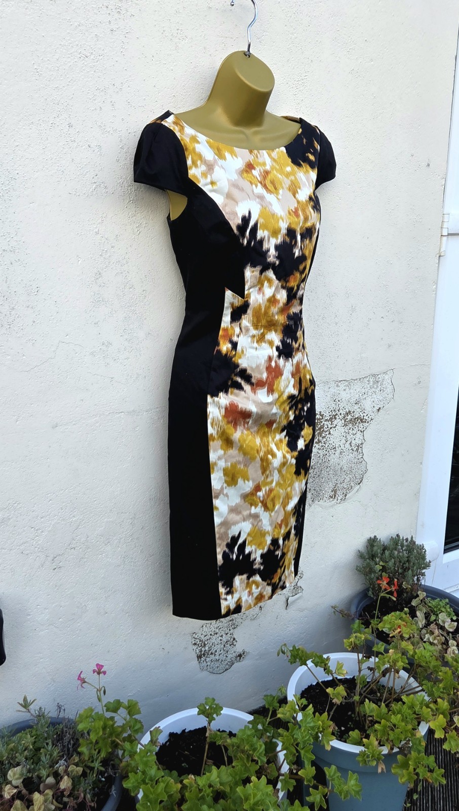 Stunning Marks & Spencer Woman Size 10 Black Orange Panel Sheath Lined Dress