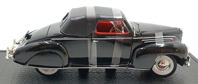 Signature Models 1/32 Scale 32333 - 1939 Lincoln Zephyr Convertible - Black - Image 4 of 4