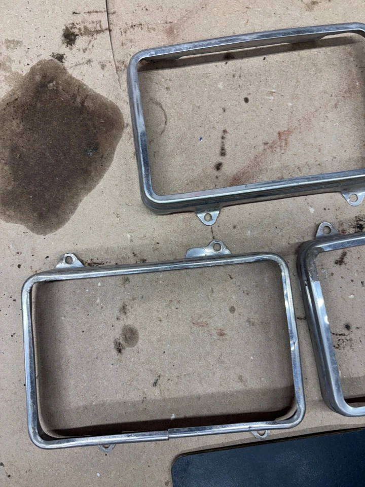 ANILLOS DE RETENCIÓN DE FAROS 3-4X6 HAZ SELLADO FORD CHEVROLET PROJECT DODGE Foto 2 de 4