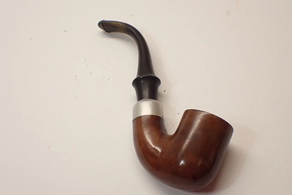 Vintage WDC Wellington Imported Briar Curved Stem Pipe - Image 2 of 4