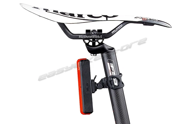 Ilumenox SS-L314R Cycling Slash X2 Rear Light Include SS-H31 Saddle Rail Bracket - Image 3 of 4