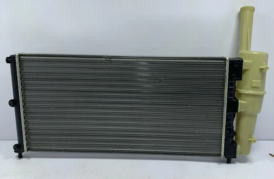 2114090 BEHR HELLA RADIATORE MOTORE FIAT PUNTO 176 LANCIA Y OEM 46527489 GENUINE Foto 3 de 4