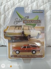 1972 OLDSMOBILE VISTA CRUISER GREENLIGHT DIECAST 1/64 Station Wagon CAR