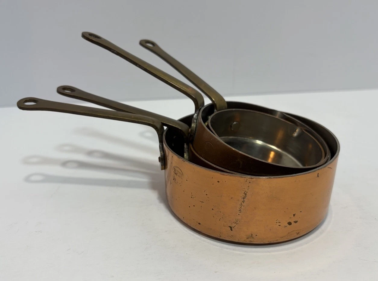 Vtg Daewoo Copper Measuring Cups Set of 4 Brass Handle Nesting Saucepan Korea
Opens in a new window