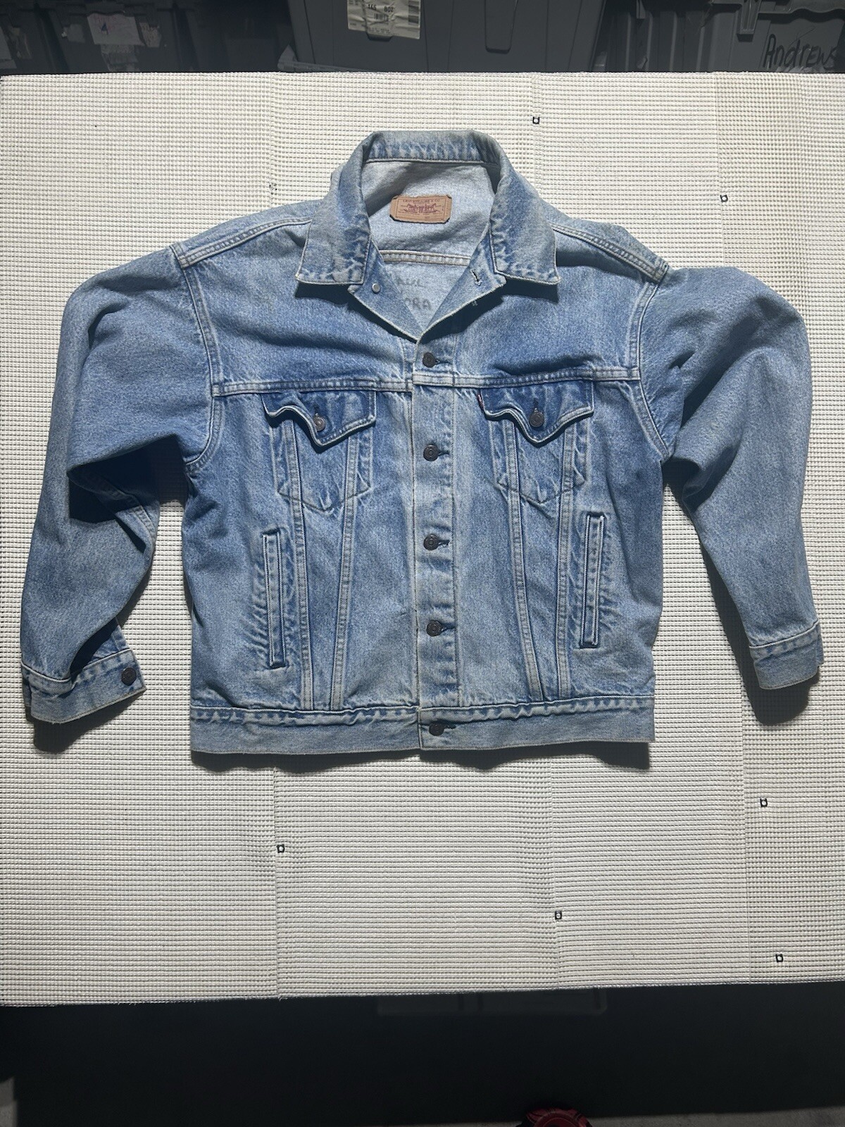 Vtg Levi's Denim Jacket Men's Medium Light Wash Trucker Made In USA 70507-0214