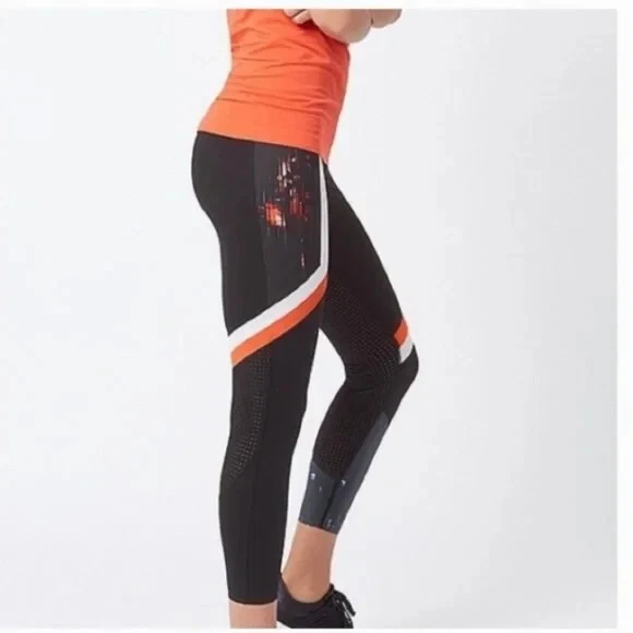 sweaty-betty zero gravity 7/8 run glitch pattern leggings