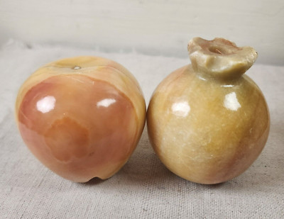 Vtg Pair Italy APPLE POMEGRANATE Stone Fruit Red Yellow Alabaster Onyx Marble