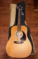 Art & Lutherie Wild Cherry 2000s
