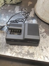 Original Motorola Ladestation Modell ELN1040B (für NT-Akku HT800 Handfunkgeräte)