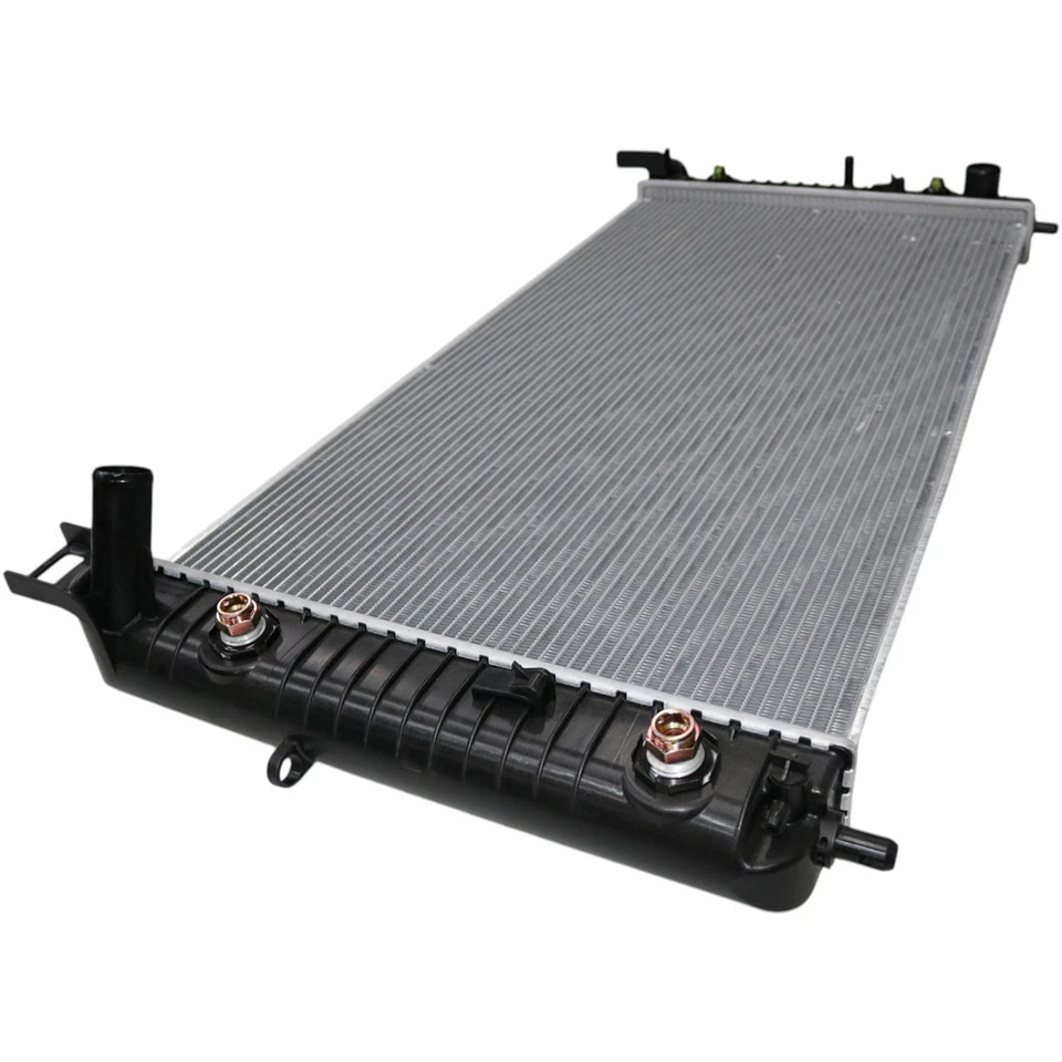 Radiator For Silverado 3500 GMC B7 C6500 Topkick C7500 Topkick 2001-2002 8.1L - Image 3 of 4