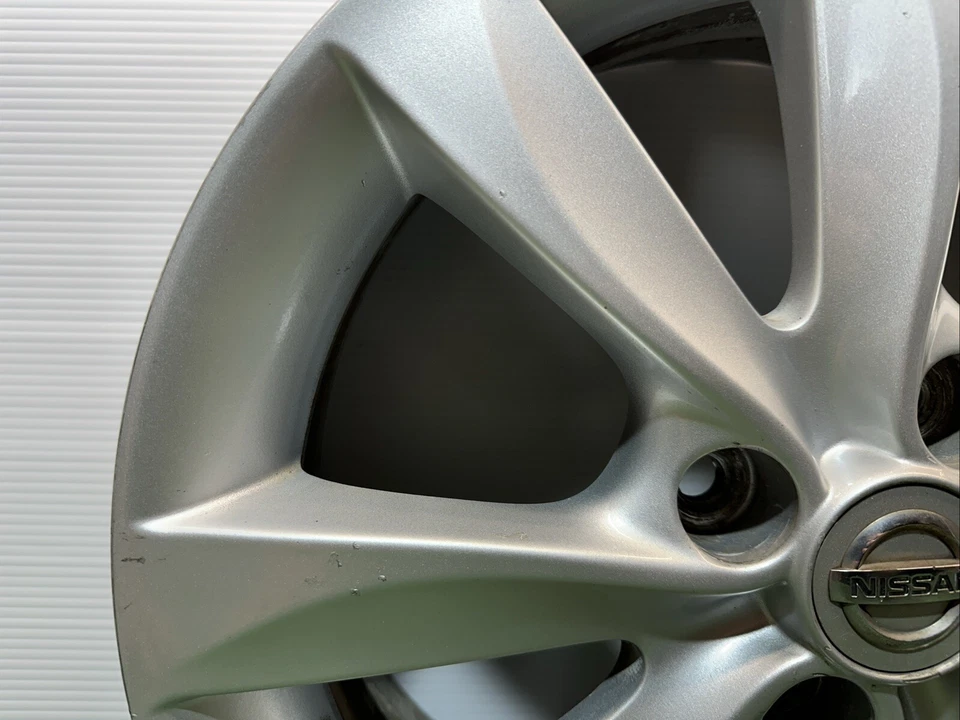 ✅ Llanta Nissan Versa Note 2013-2019 16 403009KK1A 403003VH1A OEM Foto 3 de 4