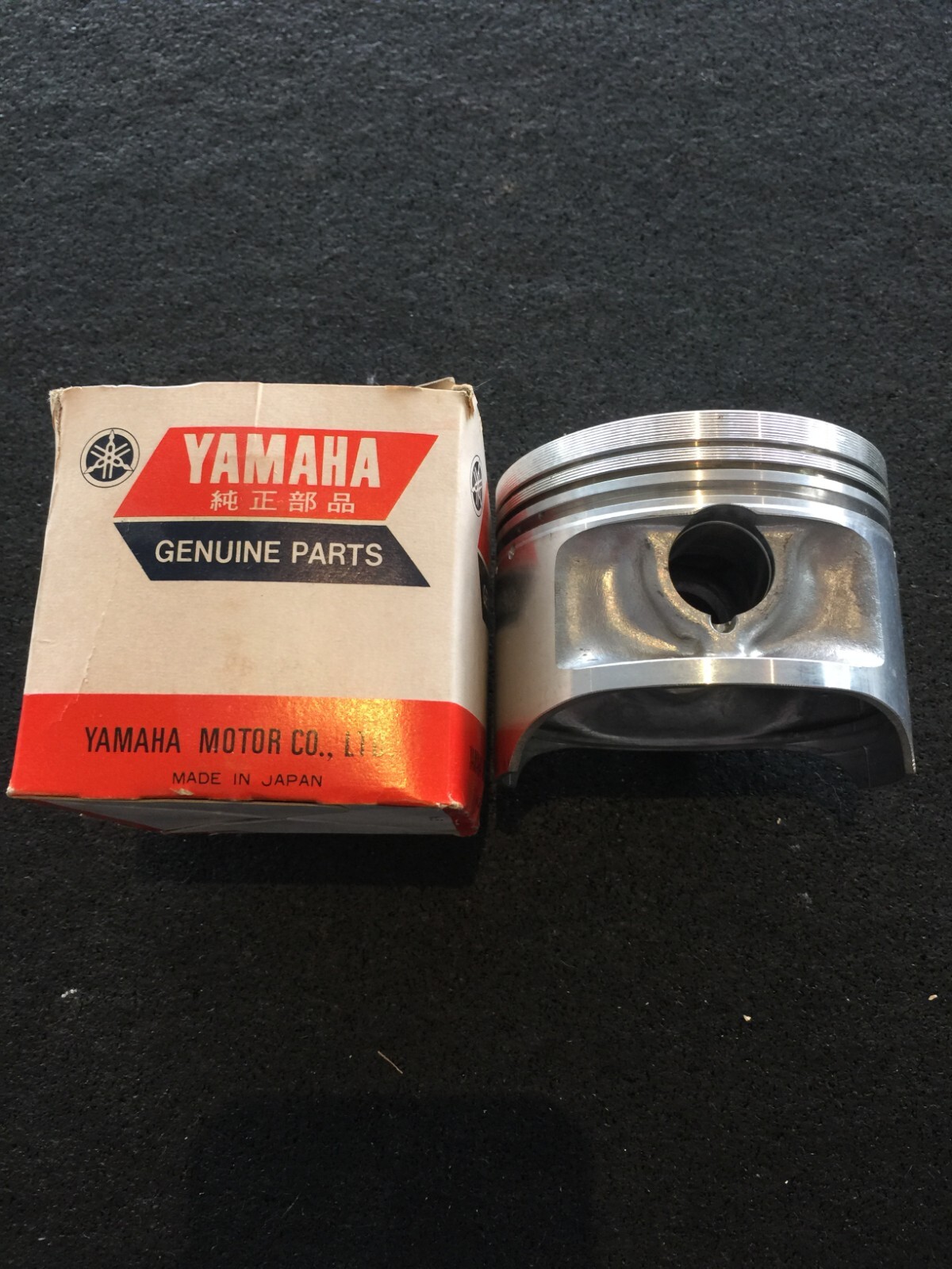 Genuine Yamaha OEM NOS Piston STD 583-11631-02-95 Xt500 Tt500 for  
