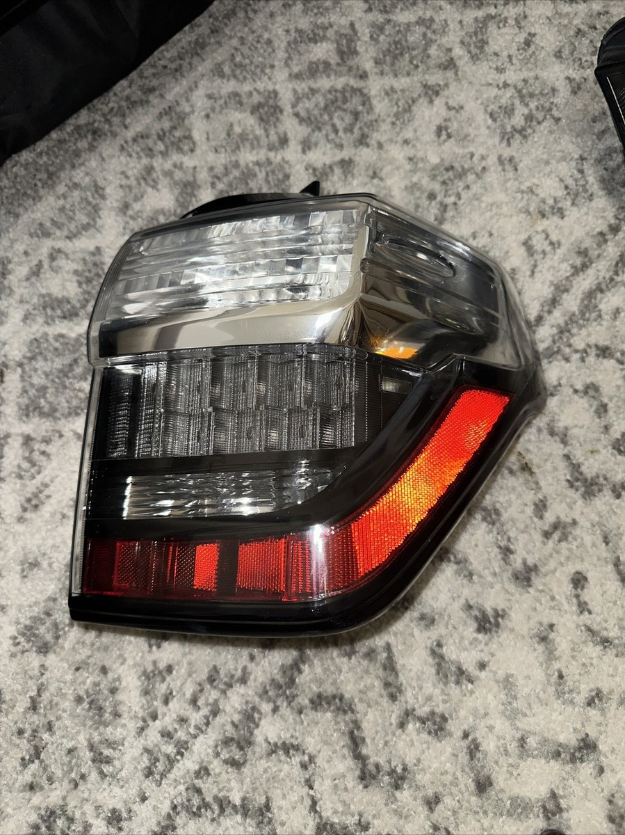 Left Driver Side Rear Tail Light LH Taillight For Toyota 4 Runner 2014-2021 Left Driver Side Rear Tail Light LH Taillight For Toyota 4 Runner 2014-2021
