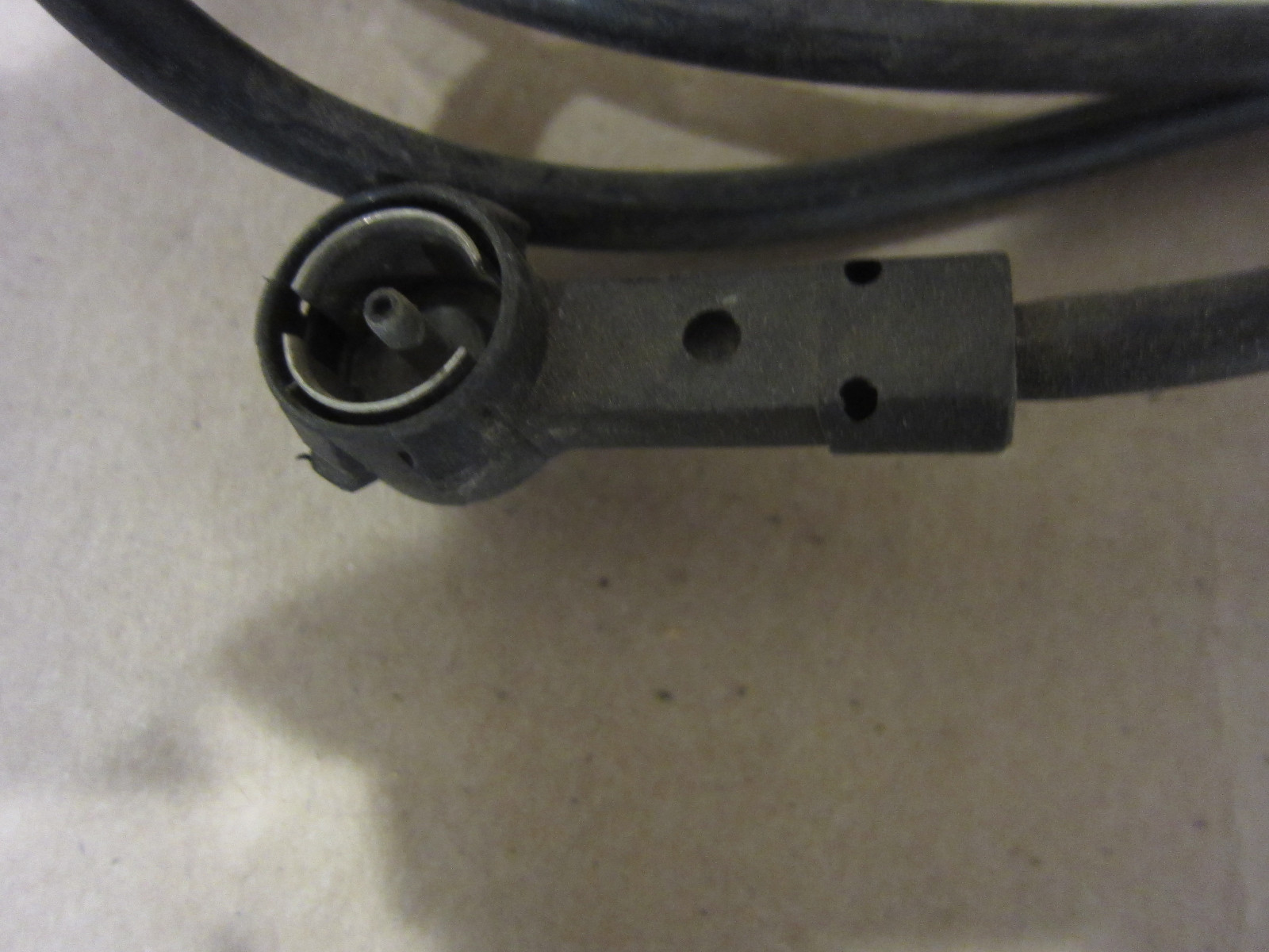 Maserati 4200 Coupe,Spyder - Radio Antenna Cable With Pre-Amp - P/N 383500121