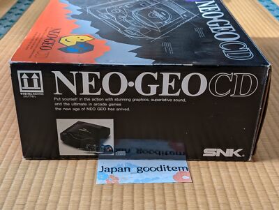SNK Neo Geo CD Console CD-T01 with Controller, Power cable, Box