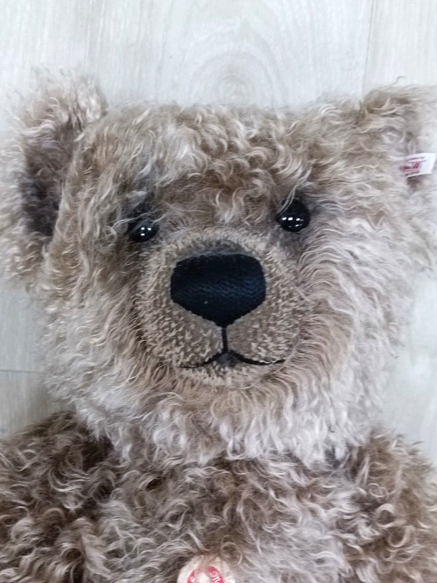 Steiff large 24