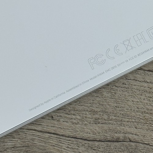 Apple Magic Keyboard A1644 Wireless Bluetooth Silber Weiß UK Layout - Bild 6 von 8