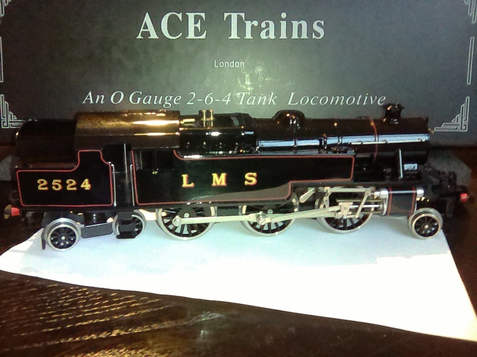 Ace Trains o gauge LMS 2-6-4 tank locomotive 2 or 3 rail boxed - Image 2 of 4