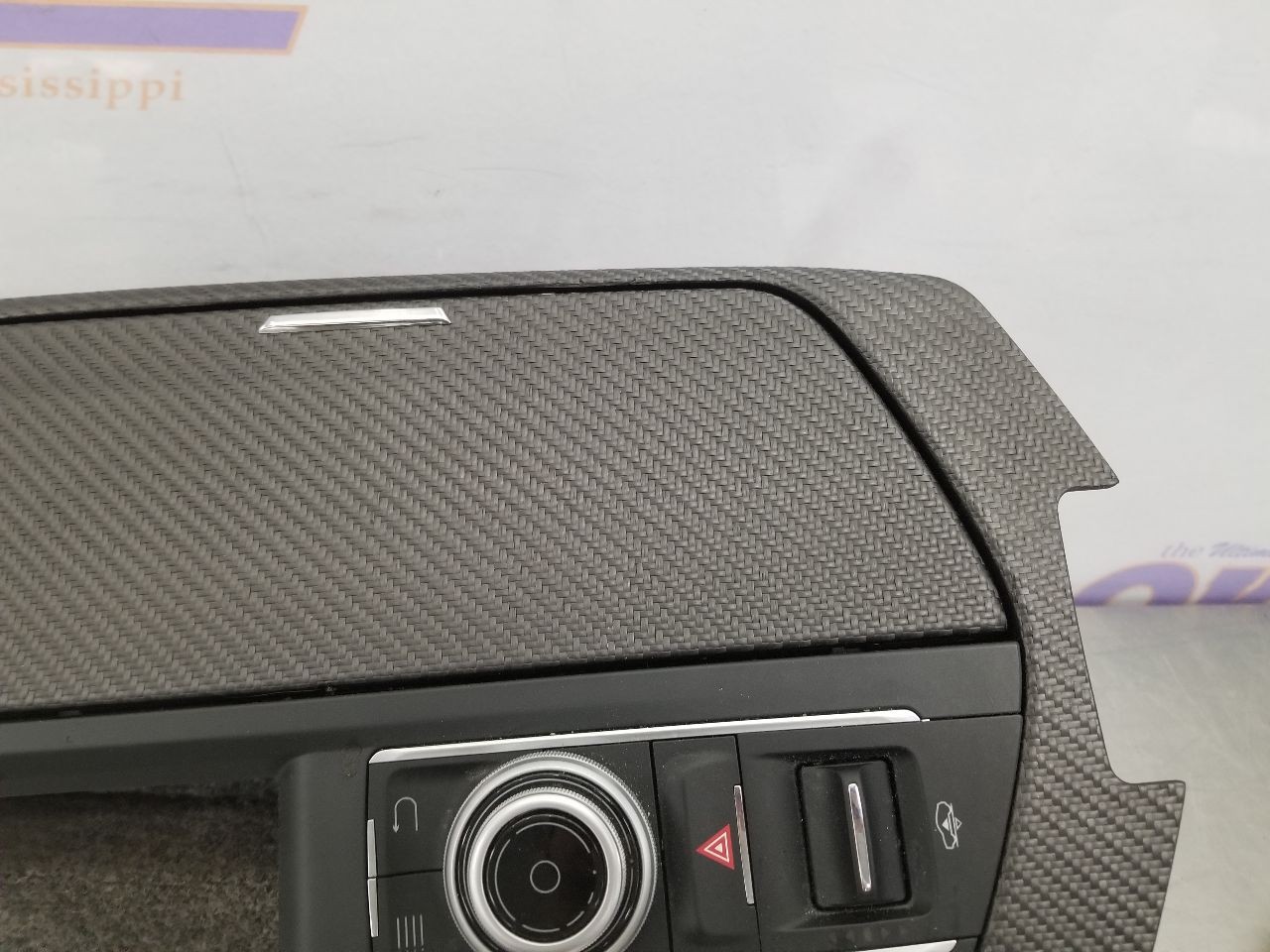 Maserati Levante 1957 Center console