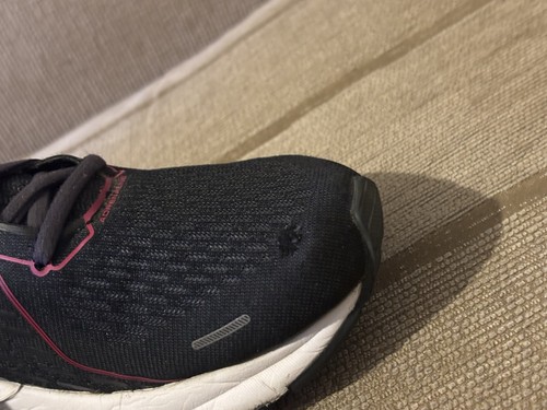 Brooks Women's Trainers Size 7 (wide fit) - Picture 4 of 13