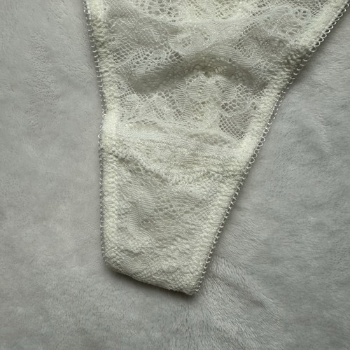 Calvin Klein Women’s White Lace Thong L Perfectly Fit Sexy NWT Lingerie Sexy - Picture 4 of 10
