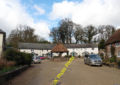 Photo 6x4 Old Bridwell Self-catering cottages Coldharbour/ST0612  c2016