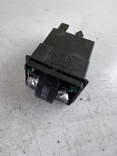 AUDI A6 4F2, C6 Schalter sitzheizung 8E0963563 4.20 Petrol 257kw 2006 35771647