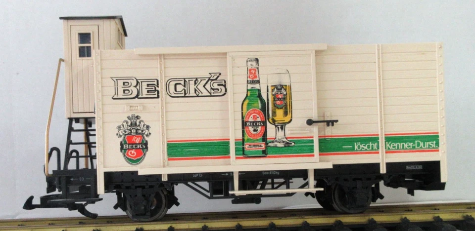 LGB 4026 Beck's Beer Car w/Raised Brakeman Compartment w/Metal Wheels no roof - Image 2 of 4