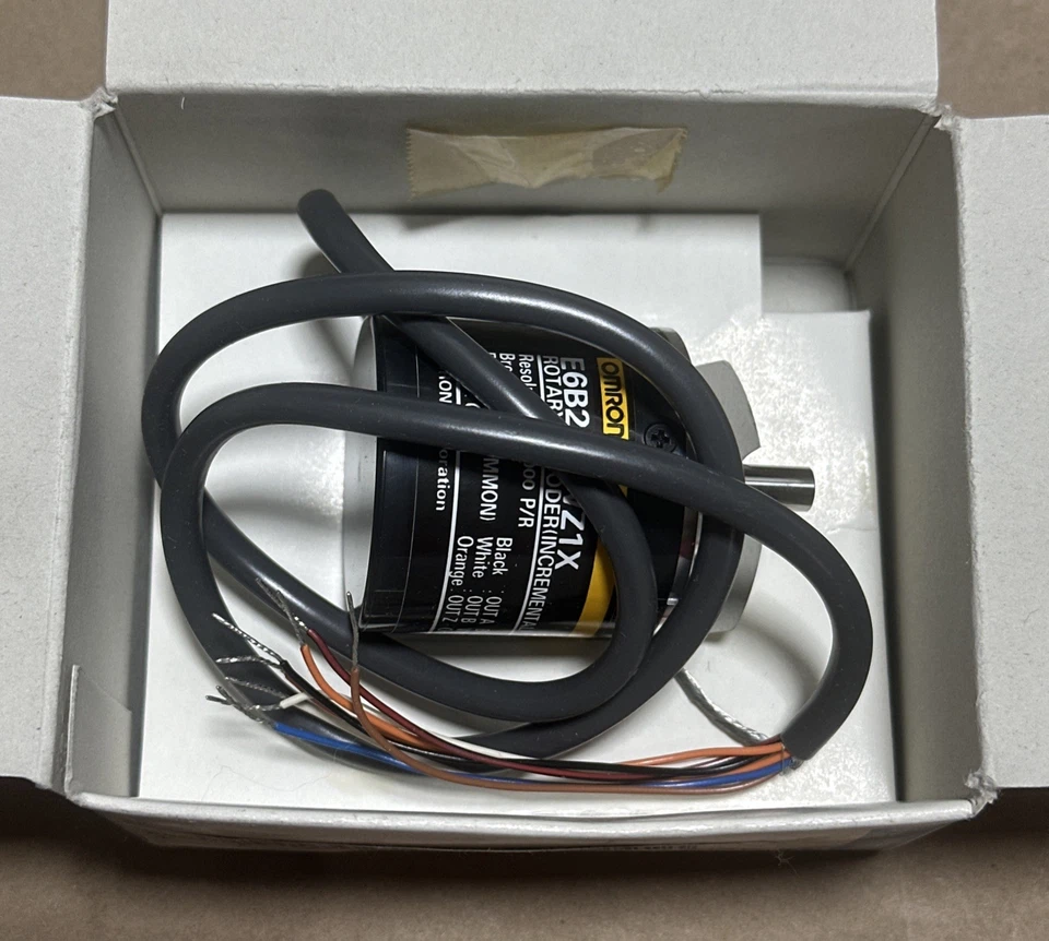NOVO NA CAIXA - OEM OMRON E6B2-CWZ1X 1000P/R 5VDC codificador rotativo 0,5M || GARANTIA! - Imagem 3 de 4