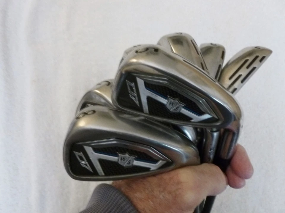 Wilson Staff D7 5-PW+GW Iron Set Graphite UST Mamiya Recoil 460 Regular Flex - Image 4 of 4