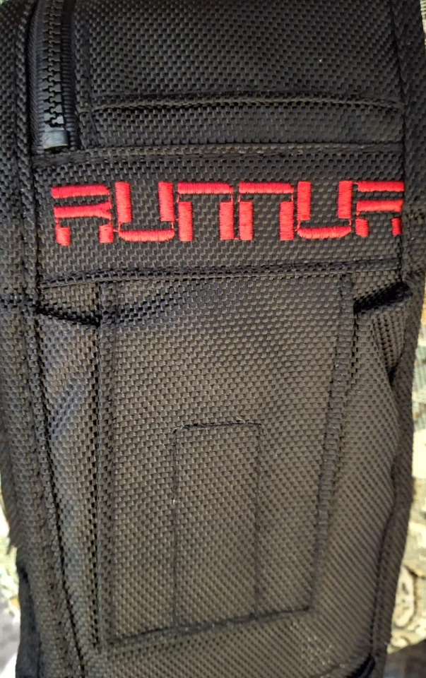 RUNNUR Purple Sling Pocket  Hands-Free Cross-Body Multi-Pocket Reflector NWT - Image 4 of 4