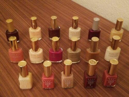 NEW 17 Bottle Lot Vintage Mary Kay COLOR SHIELD SALON DIRECT Nail Polish Color