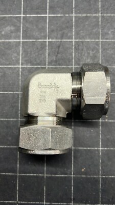 NEW Swagelok Tube Fitting, Union Elbow, 25 mm Tube OD SS-25M0-9