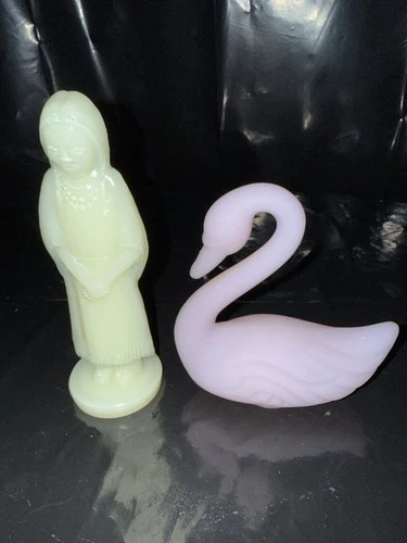 Vintage Boyd Glass Woman Figurine Green Slag Satin + Fenton Pink Swan Lot