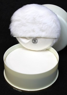 Vintage New CHANEL No 5 Bath Powder (Poudre Après-Bain) - 100gr