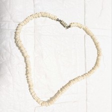 Vintage Puka Shell Necklace, Hawaiian Jewelry, 38cm, Slight Wear