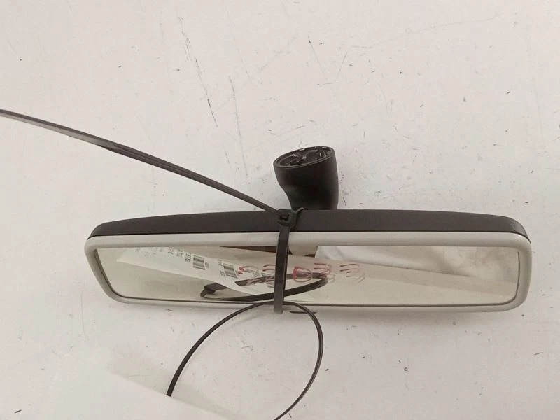 2009 VOLKSWAGEN JETTA ESPELHO RETROVISOR INTERIOR ESCURECIMENTO MANUAL FABRICANTE DE EQUIPAMENTO ORIGINAL USADO  - Imagem 2 de 4