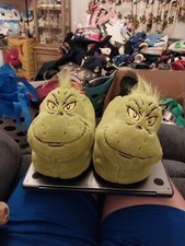 Grinch Slippers Size Medium 9/10