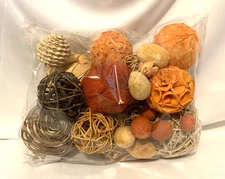 Decorative Dried Wicker Wooden Rattan Balls in Earth Tone Colors