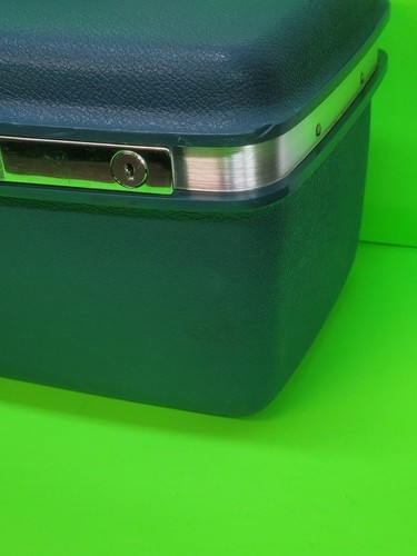 Vintage Blue Samsonite Saturn Makeup Train Case Carry On Luggage w/ Tray - Picture 3 of 11