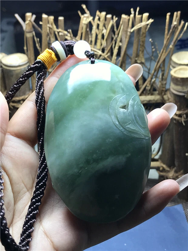 100% Natural Hand-carved Jade Certified Jadeite Sculpture hand-played piece - Изображение 4 из 4