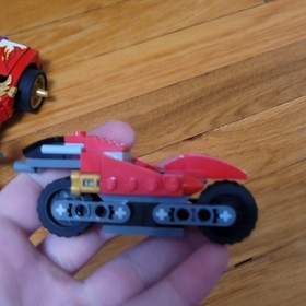 LEGO Ninjago 70727 Kai&rsquo;s X-1 Ninja Charger &ndash; no minifigs, near complete.