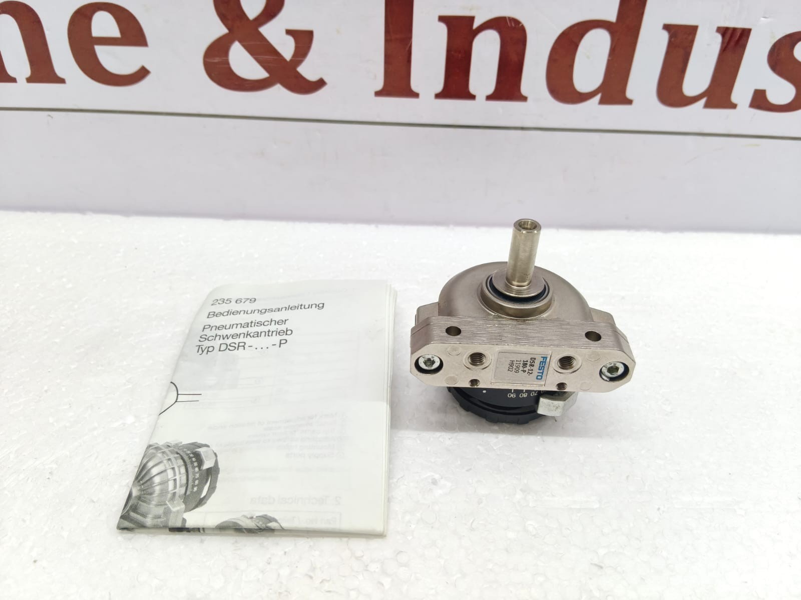 Festo DSR-12-180-P Semi-Rotary Vane Actuator 11909 180° Double Acting 1Nm
